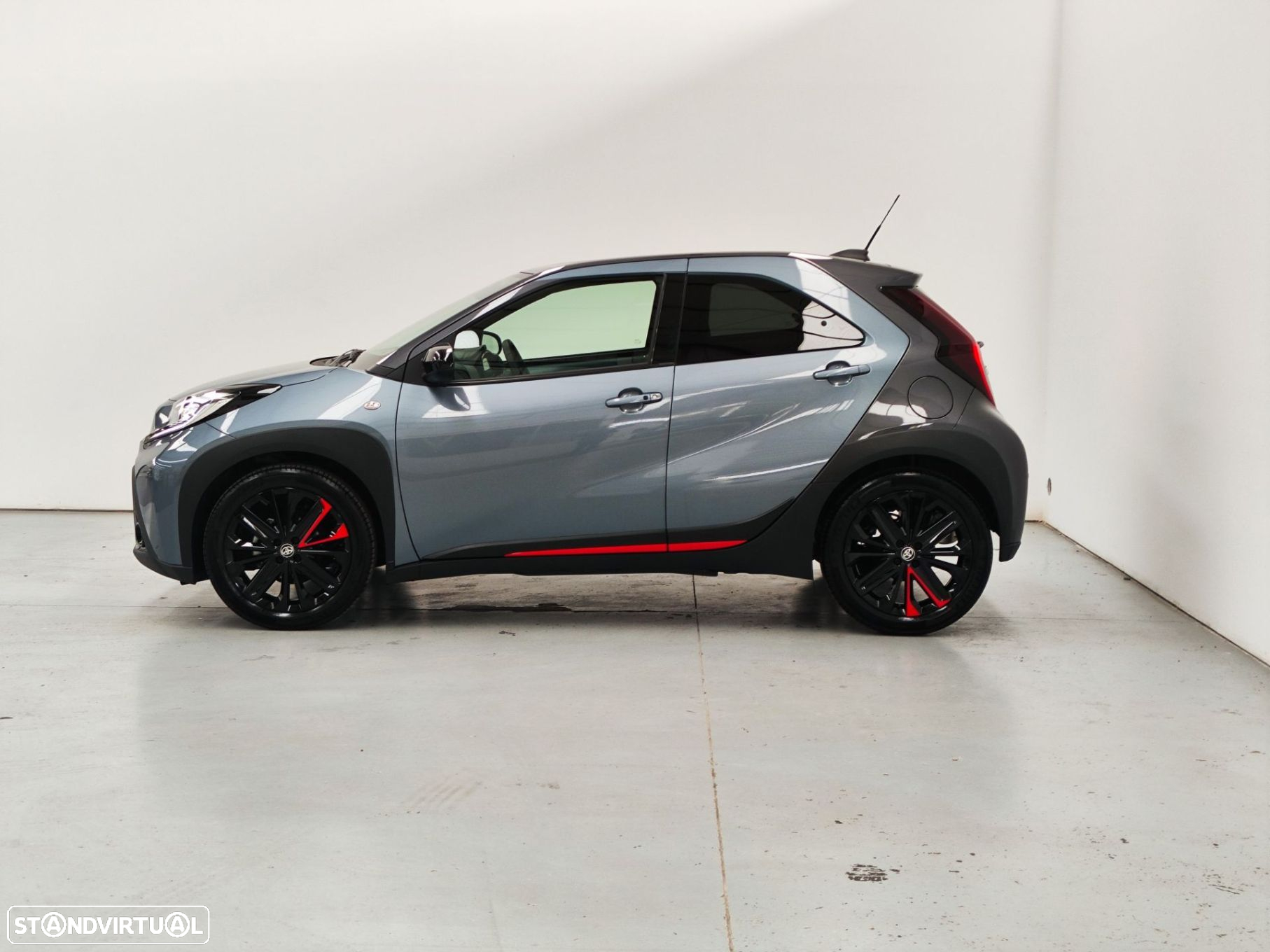 Toyota Aygo X 1.0 Undercover - 3