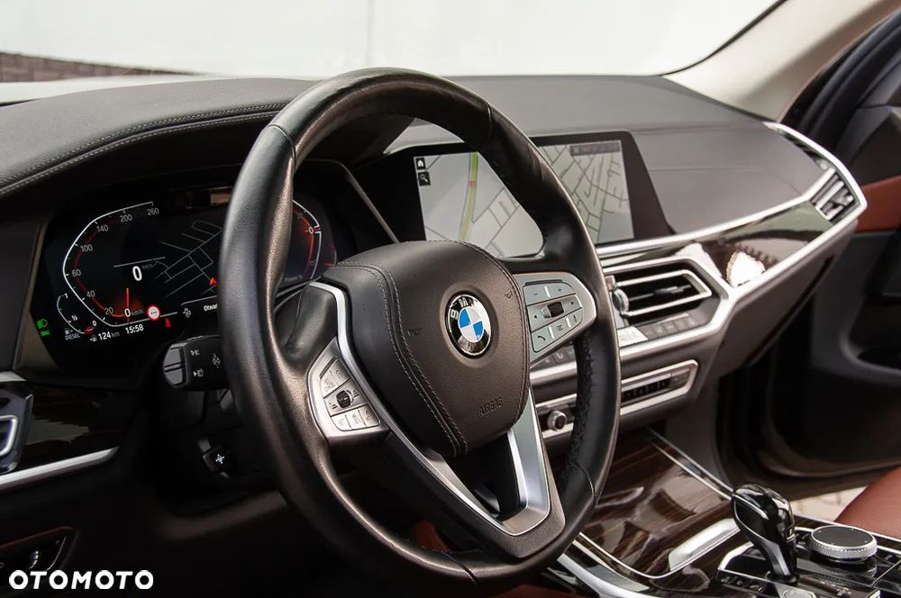 BMW X7 xDrive40d mHEV Individual Edition sport - 16