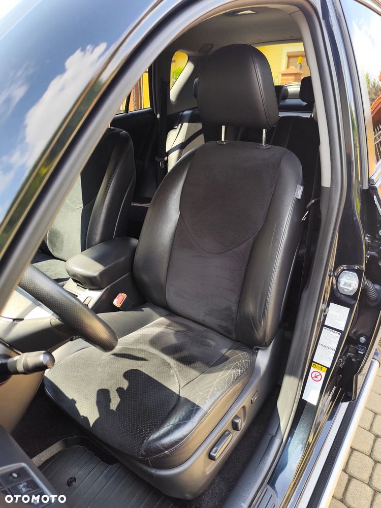 Toyota RAV4 2.2 D-4D Sol - 11