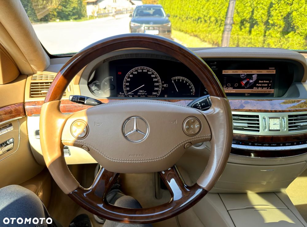 Mercedes-Benz S-Class 2006 photo 3