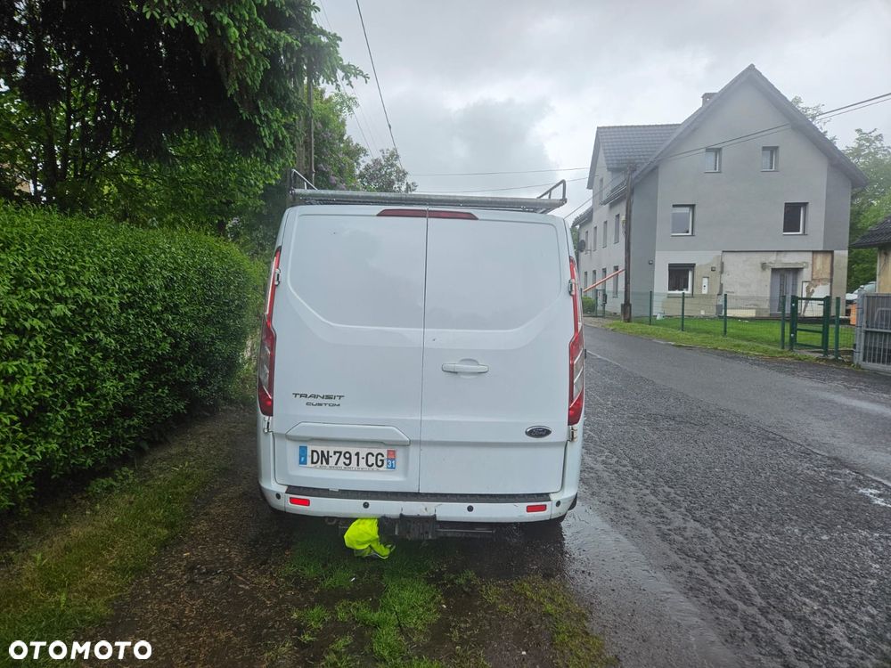 Ford TRANSIT CUSTOM - 7