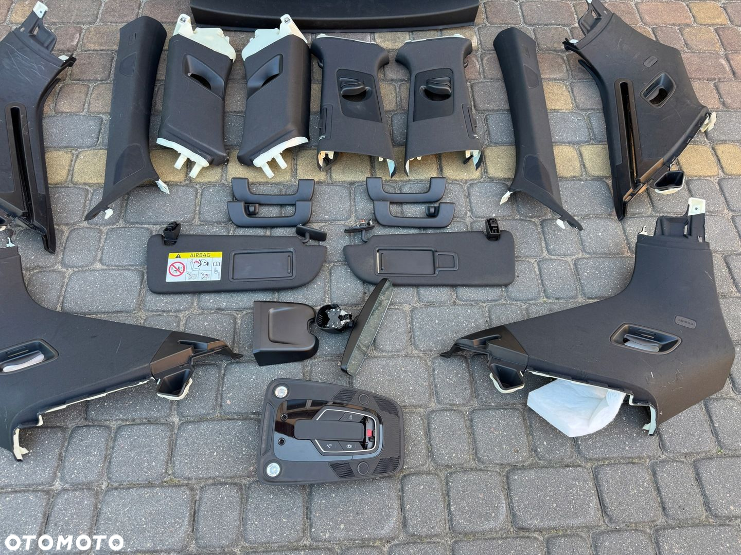 PODSUFITKA AUDI Q7 4M S-LINE CZARNA 7 OSÓB - 8