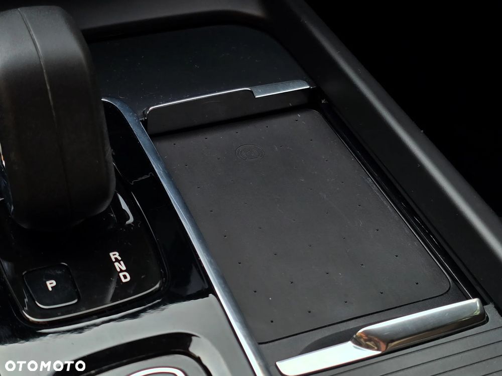 Volvo XC 60 B4 D Momentum Pro - 26