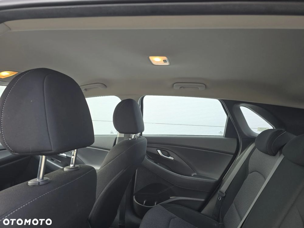 Hyundai i30 1.6 D Comfort - 15