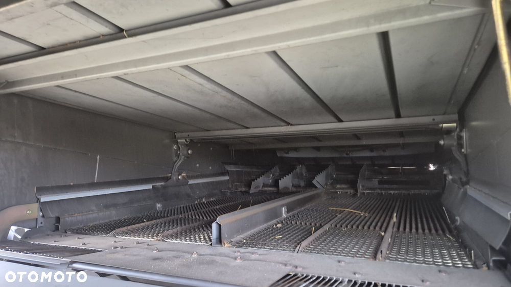 Claas Lexion 660 z hederem - 12