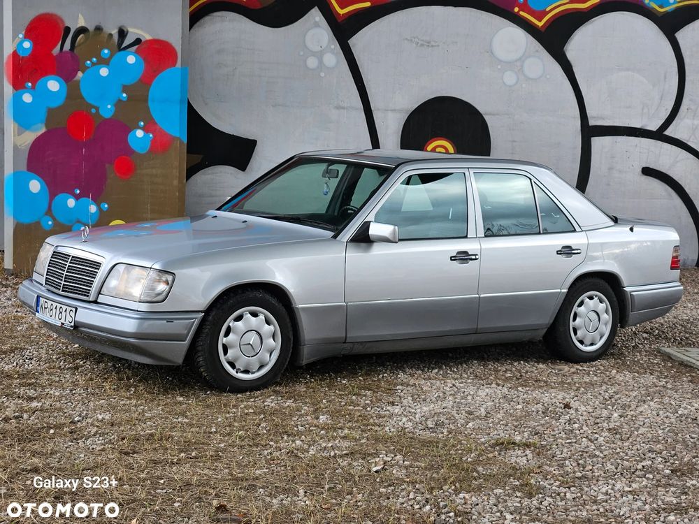 Mercedes-Benz W124 1994 photo 2