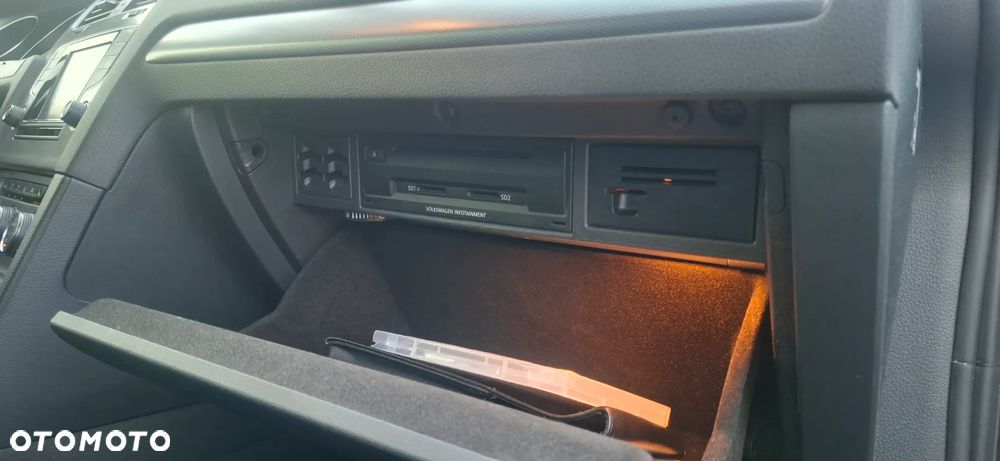 Volkswagen Golf 1.6 TDI BlueMotion Technology Lounge - 11
