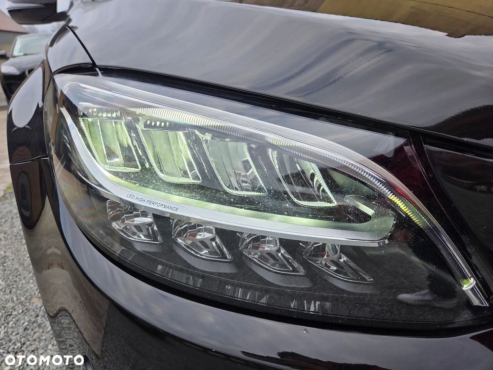 Mercedes-Benz Klasa C 200 d 9G-TRONIC - 36