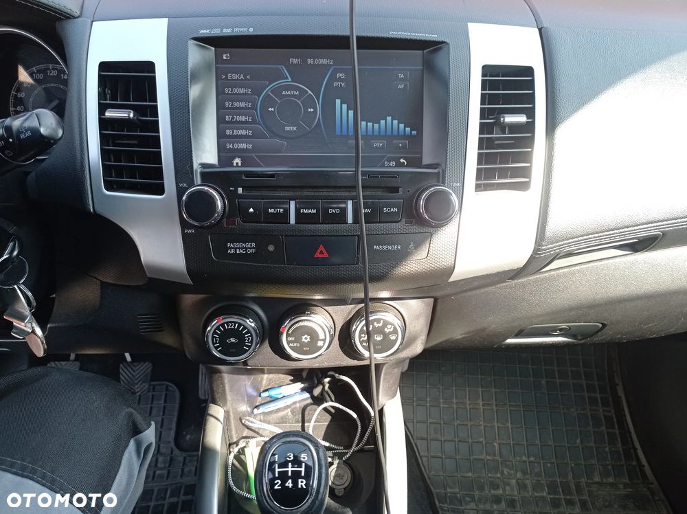 Mitsubishi Outlander 2.0 Intense NAVI 2WD EU5 - 35