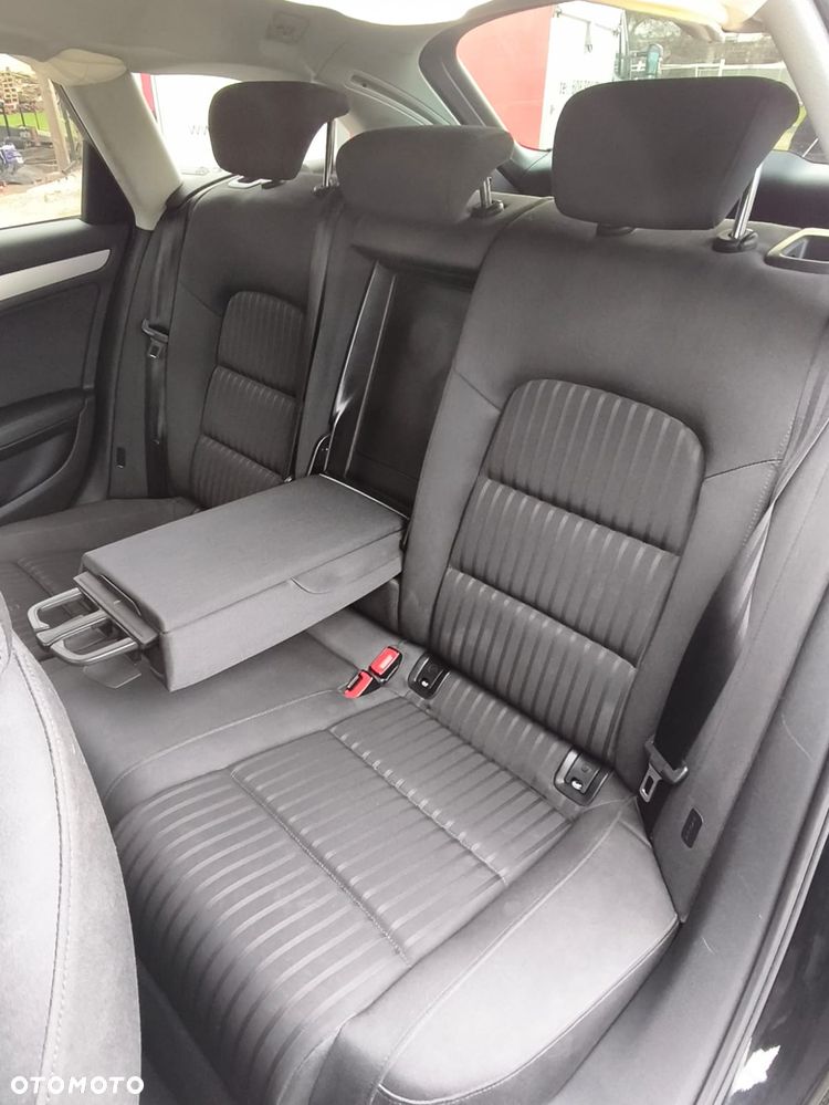 Audi A4 Avant 2.0 TDI DPF Ambiente - 17