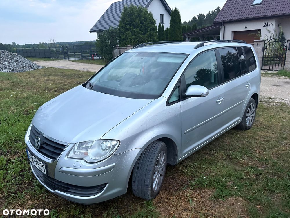 Volkswagen Touran 1.9 TDI DPF Trendline DSG - 1
