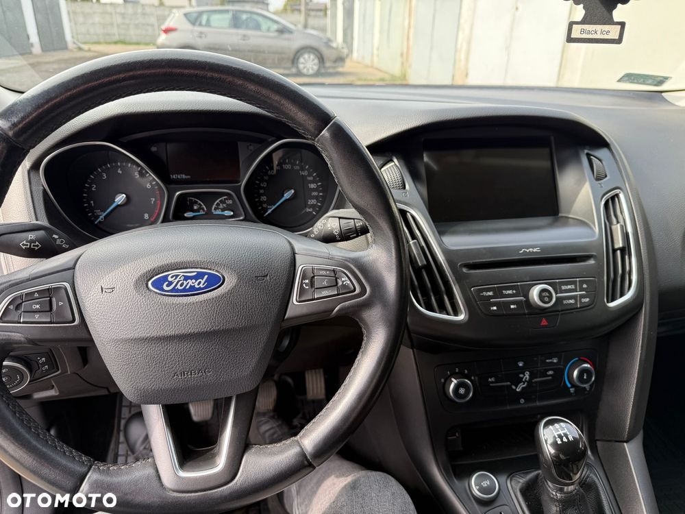 Ford Focus 1.6 Trend - 13