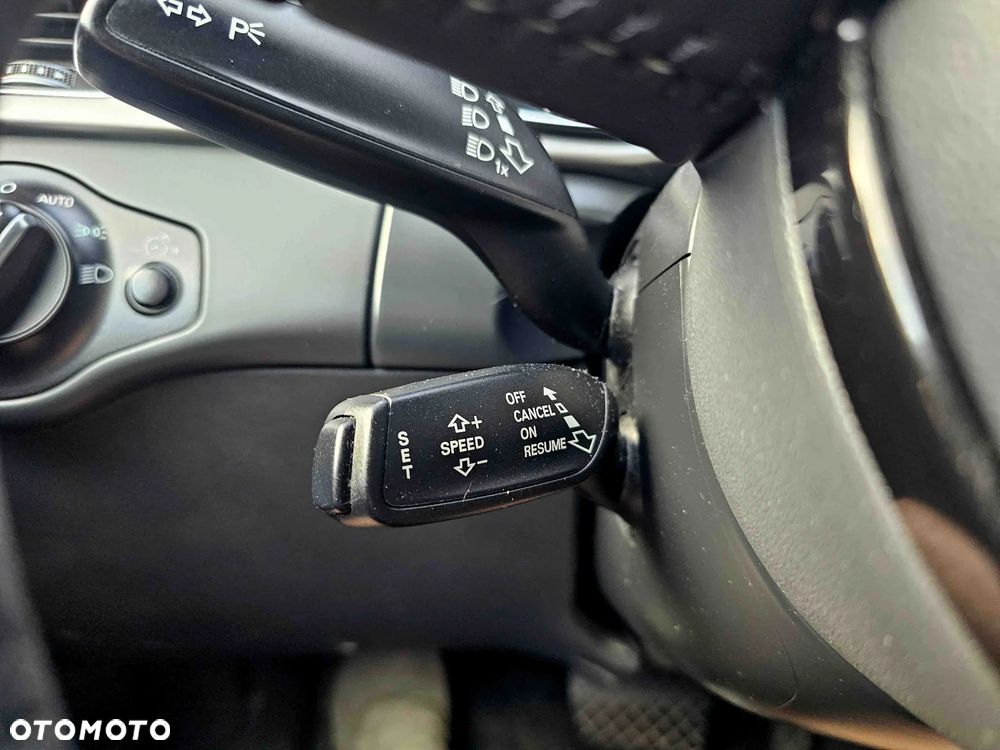 Audi A4 Avant 2.0 TDI DPF quattro S tronic S line Sportpaket - 25