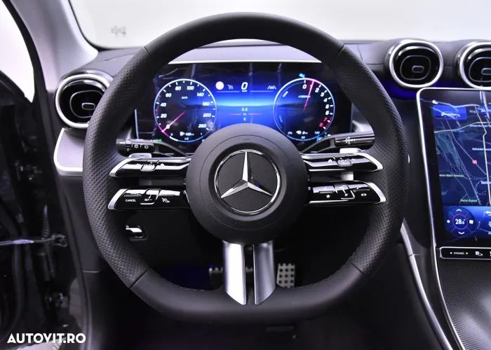 Mercedes-Benz GLC - 12