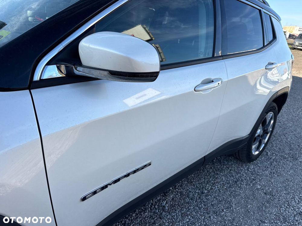 Jeep Compass - 10