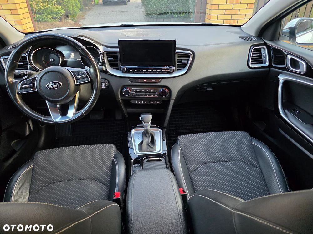 Kia XCeed 1.4 T-GDI L Business Line DCT - 19
