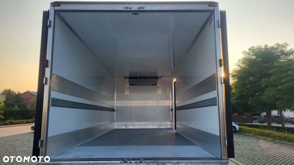 DAF LF 16.230 / chłodnia/izoterma/kontener/ agregat spalinowy SUPRA 550  / mały przebieg JAK NOWY / POLSKI SALON - 30