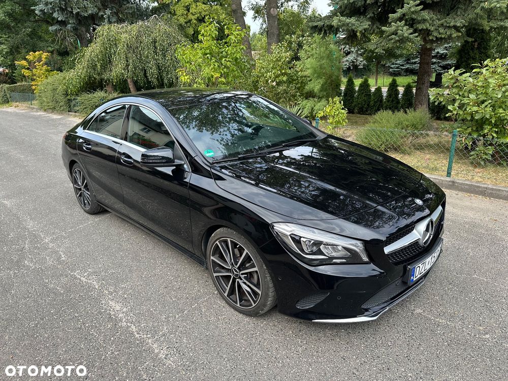 Mercedes-Benz CLA 200 7G-DCT Urban - 15