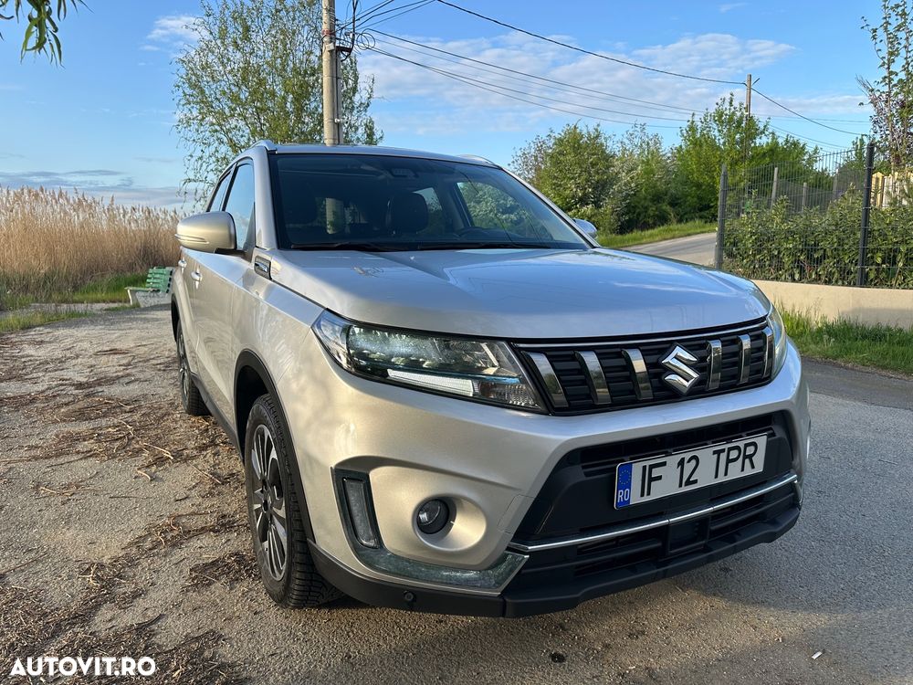 Suzuki Vitara 1.4 Boosterjet AllGrip MHEV Luxus - 2