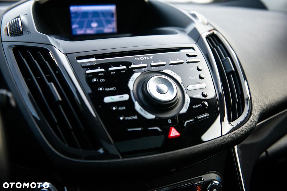 Ford Kuga 2.0 TDCi 4x4 Titanium - 36