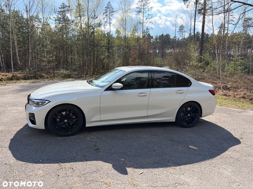 BMW Seria 3 330i M Sport - 2