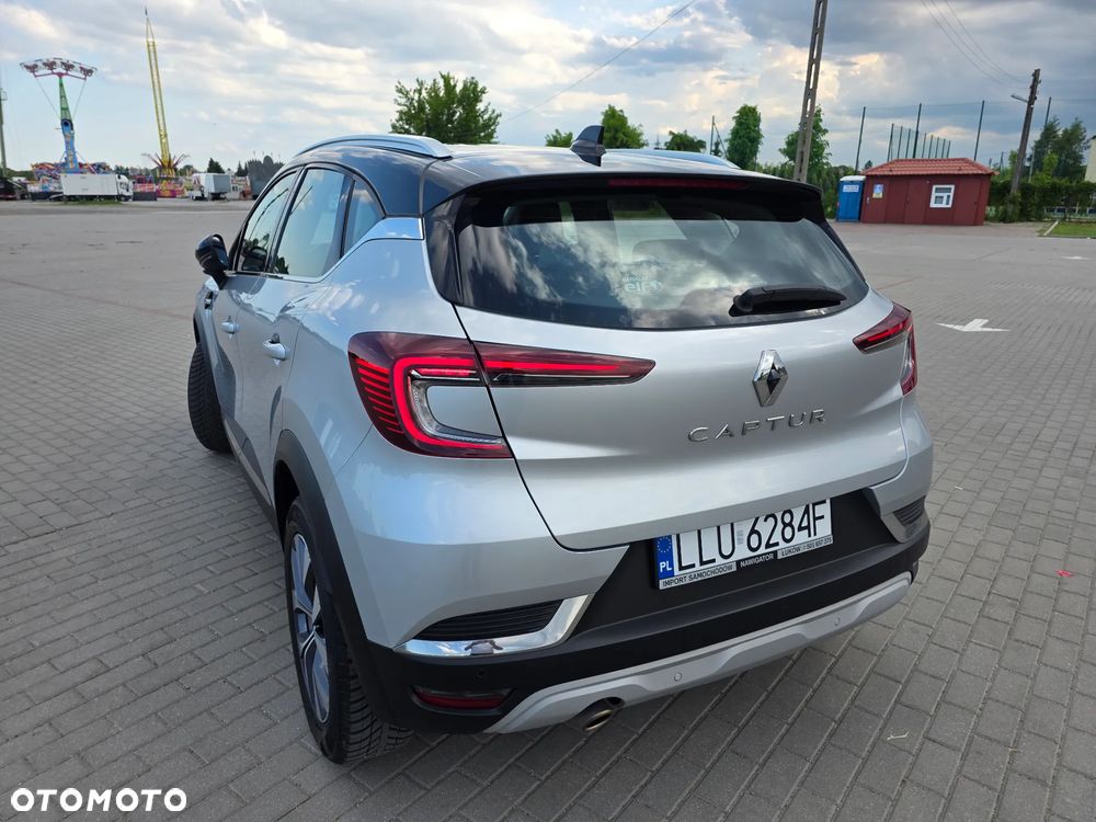 Renault Captur - 23