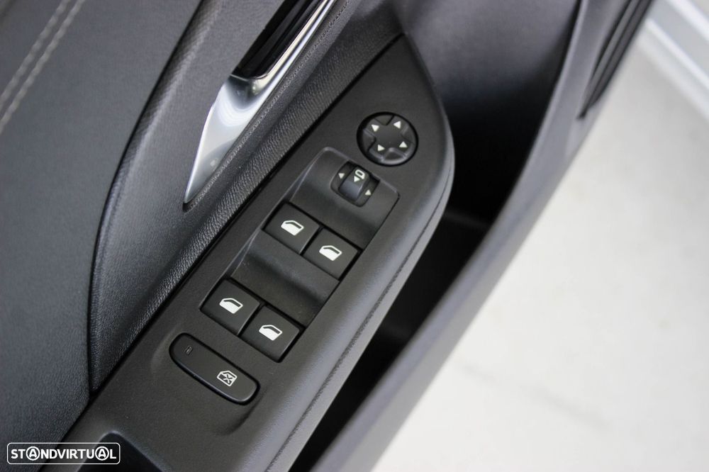 Opel Corsa 1.5 D Elegance - 12