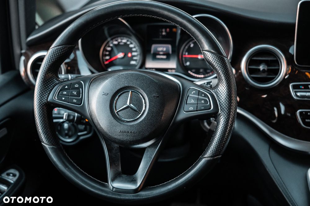 Mercedes-Benz Klasa V 250 d 4-Matic Avantgarde 7G-Tronic (d³ugi) - 14