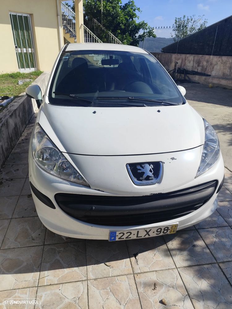 Peugeot 207 - 4