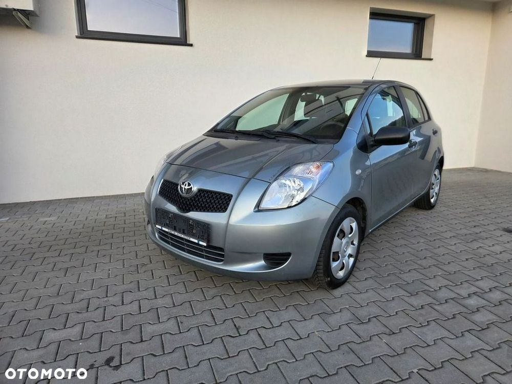 Toyota Yaris - 2