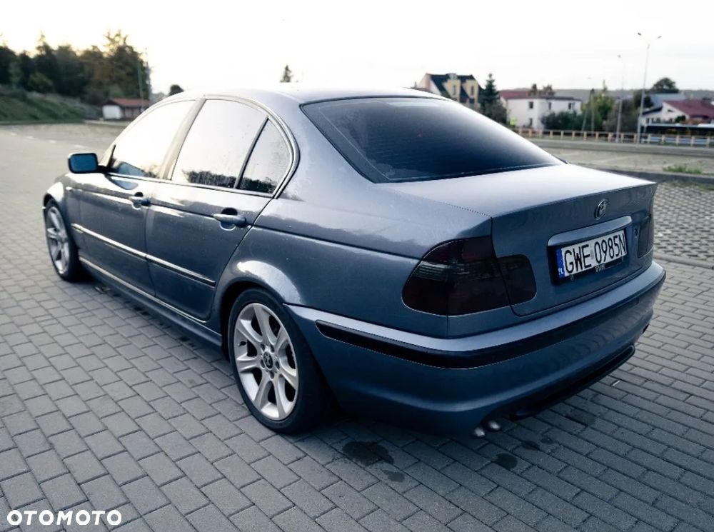 BMW Seria 3 330d - 2