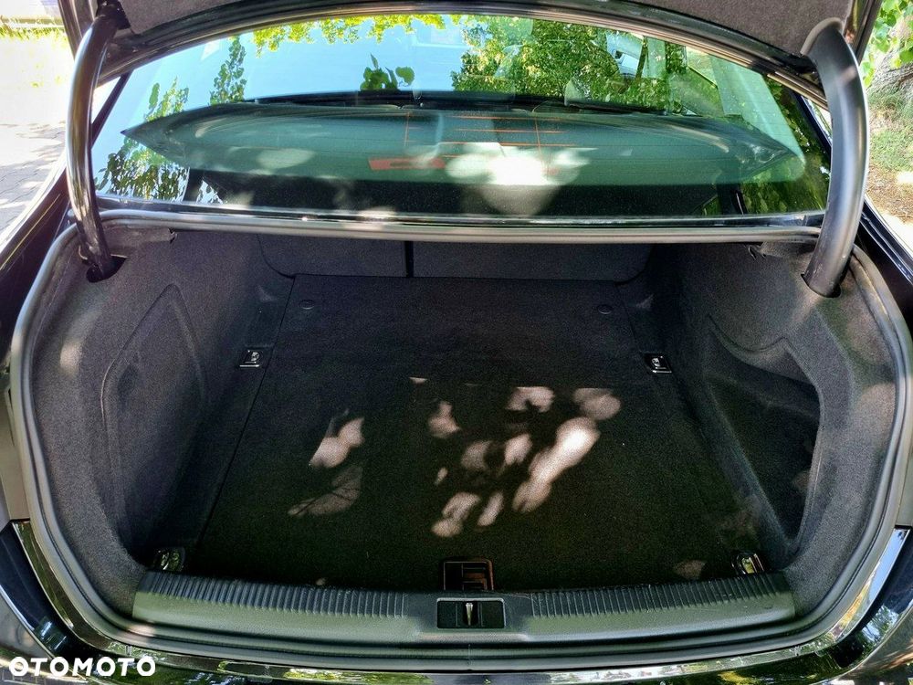 Audi A4 Limousine 1.8 TFSI S line Sportpaket - 14