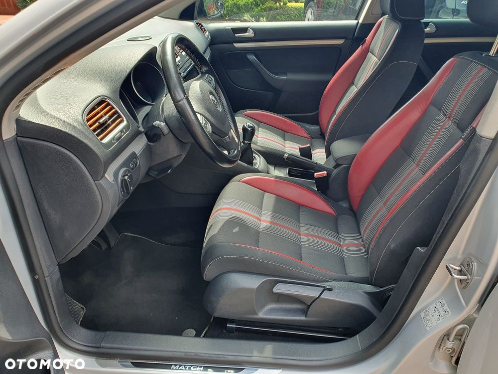 Volkswagen Golf 1.6 TDI DPF MATCH - 12