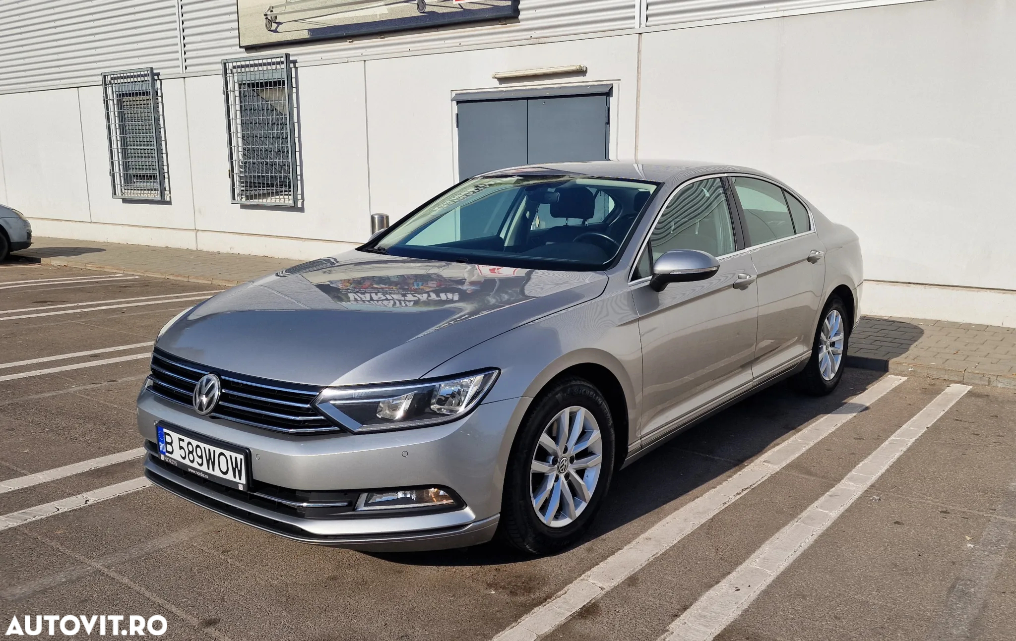 Volkswagen Passat - 3