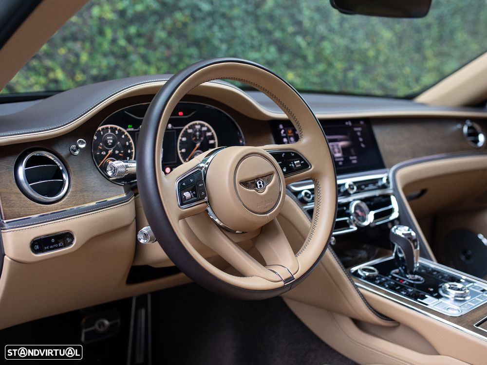 Bentley Flying Spur Hybrid Azure - 27