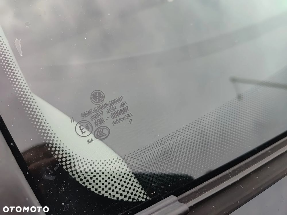 Volkswagen Passat 2.0 TDI DPF DSG Highline - 30