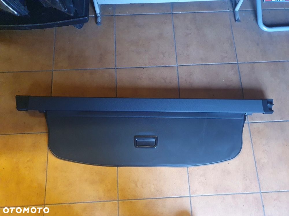 ROLETA BAGAŻNIKA AUDI A4 B8 - 1