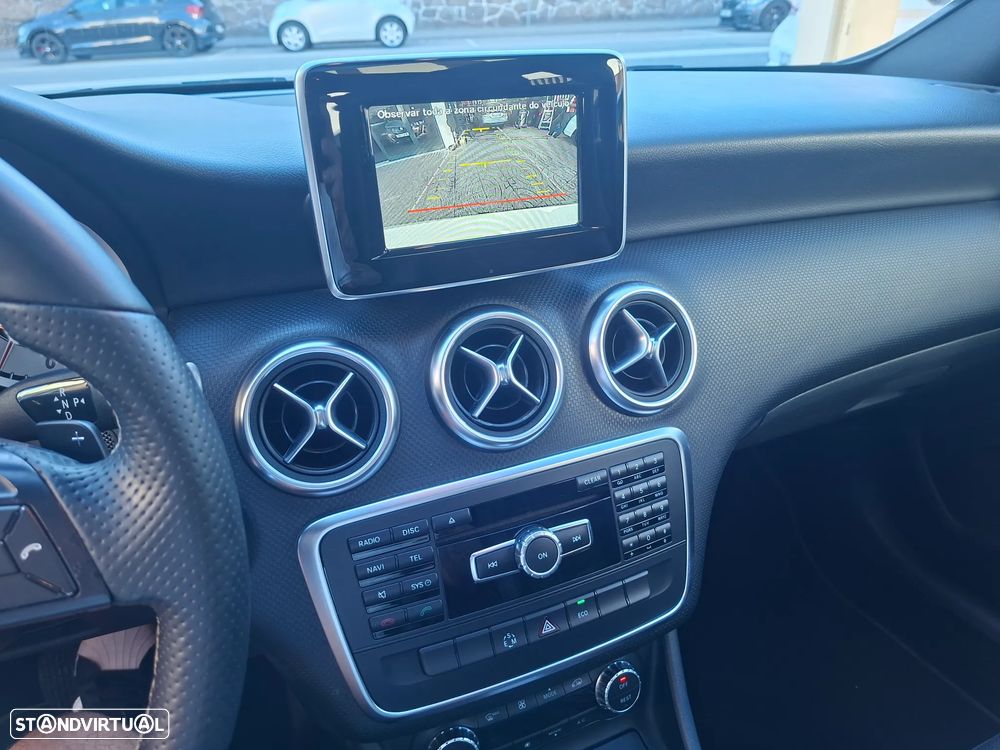 Mercedes-Benz A 200 CDI 4Matic 7G-DCT StreetStyle - 31