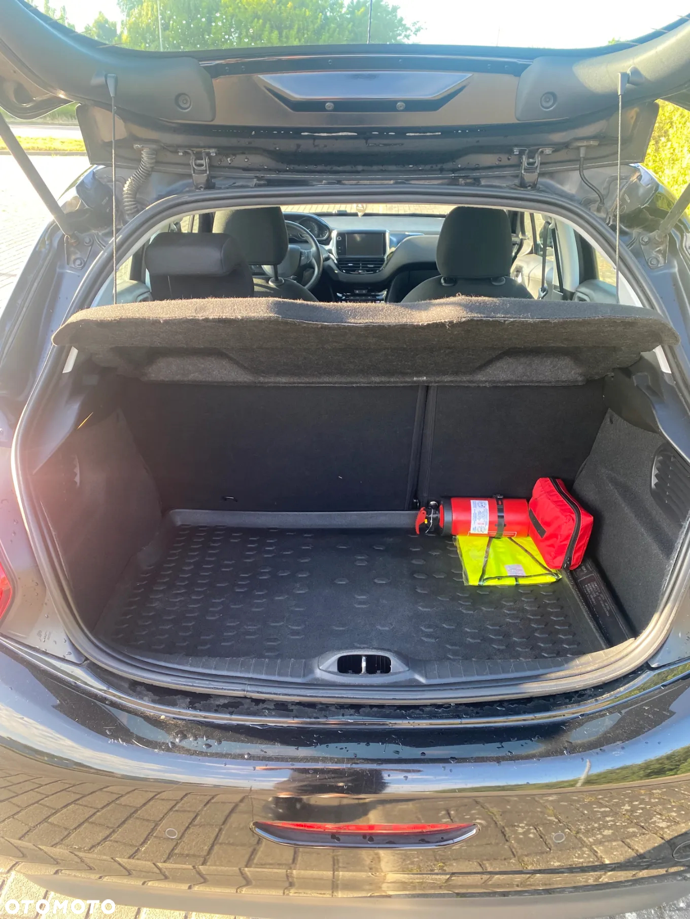 Peugeot 208 1.2 PureTech Allure - 2