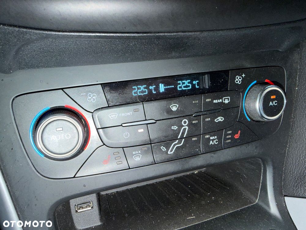 Ford Focus 1.0 EcoBoost Trend - 13