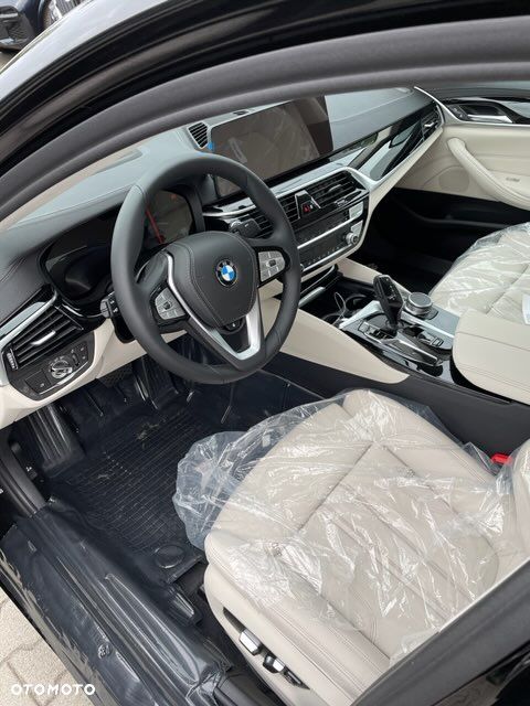 BMW Seria 5 - 17