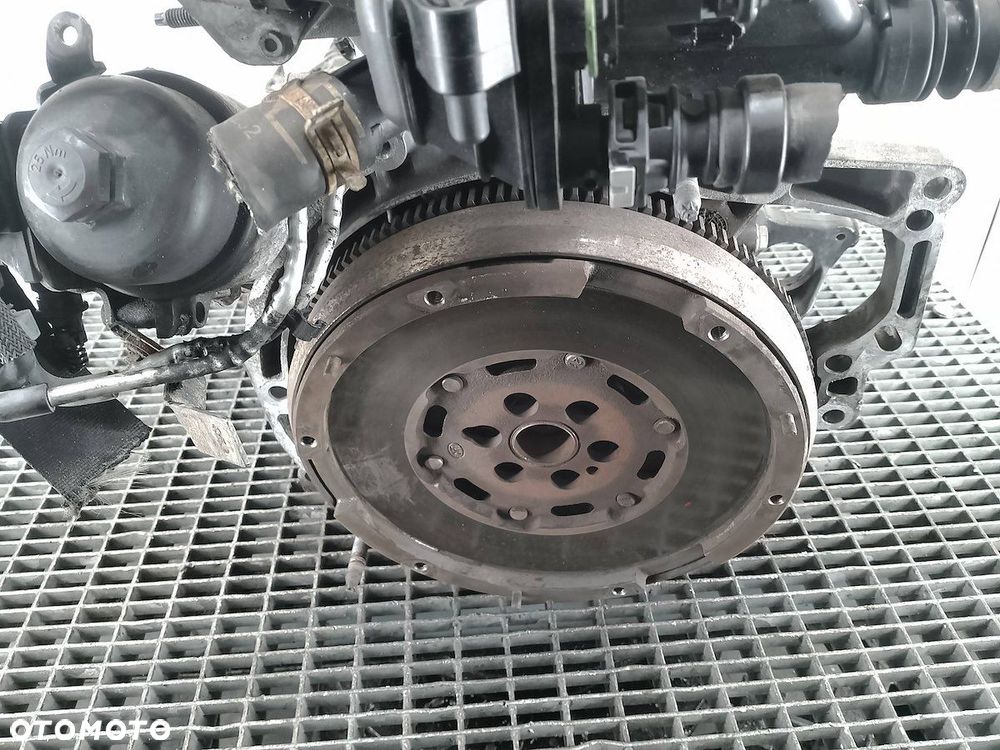 SILNIK PEUGEOT 308 II (T9) 9H05  10JBFC 1.6 e-HDI - 3