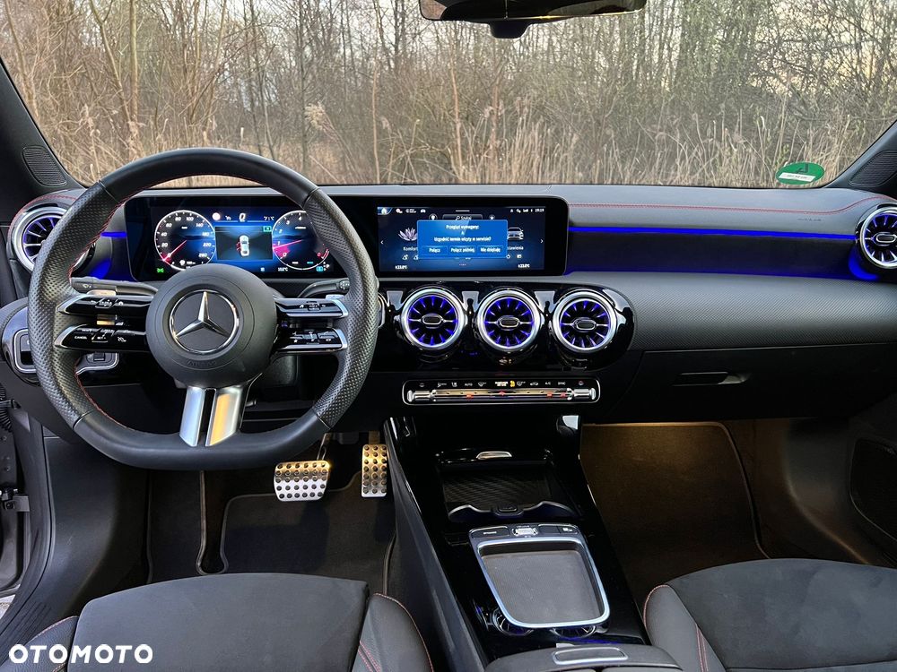 Mercedes-Benz CLA - 34