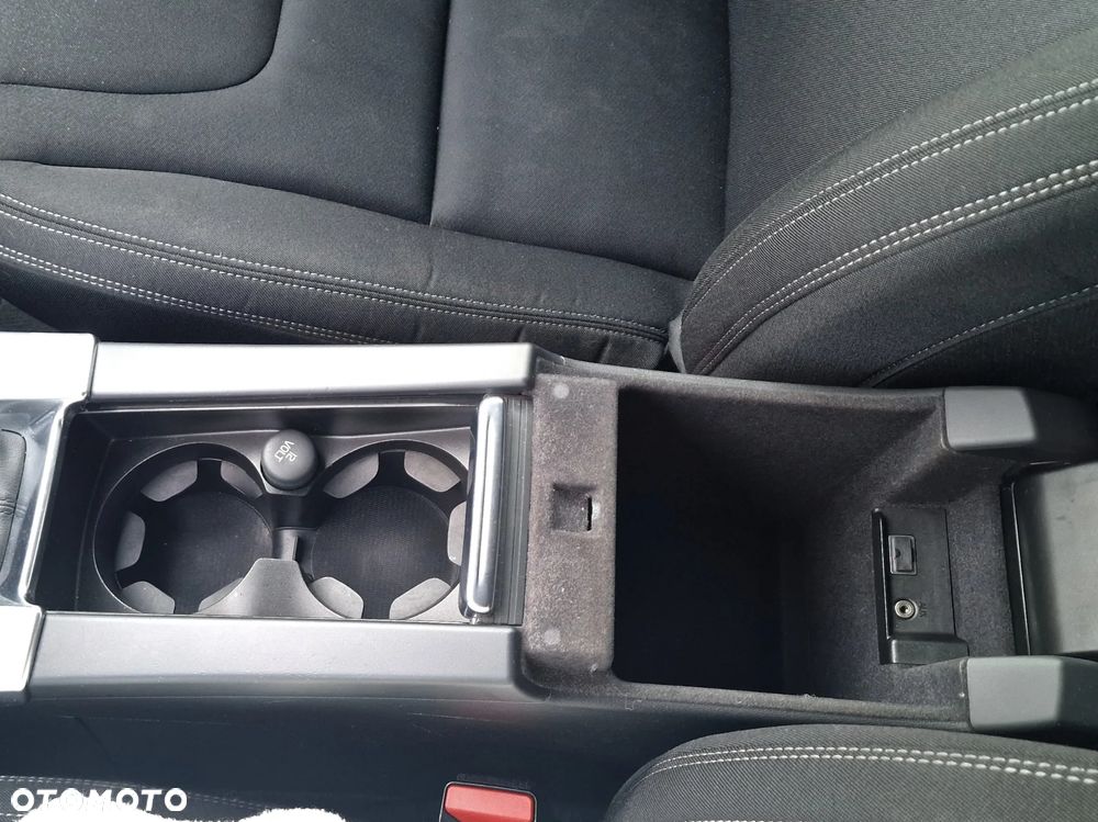 Volvo V60 D2 Drive-E Dynamic Edition (Kinetic) - 22