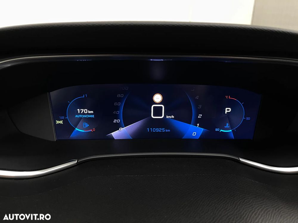 Peugeot 308 1.2 L PureTech Turbo S&S EAT8 Allure Pack - 28