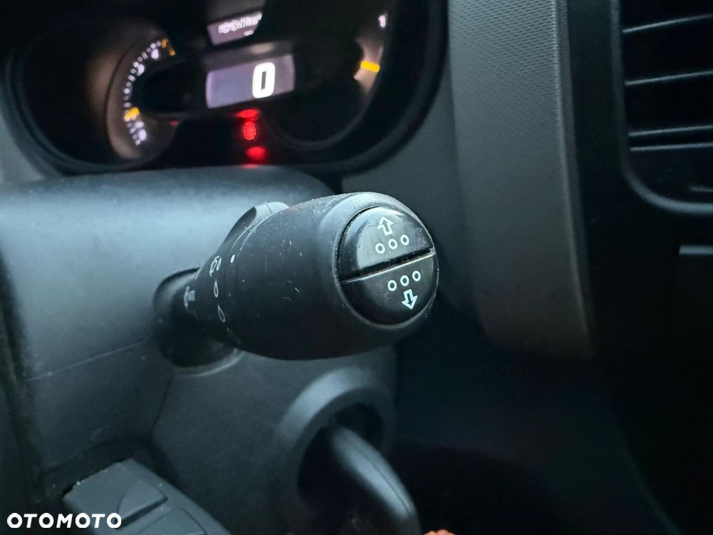 Renault Trafic - 17