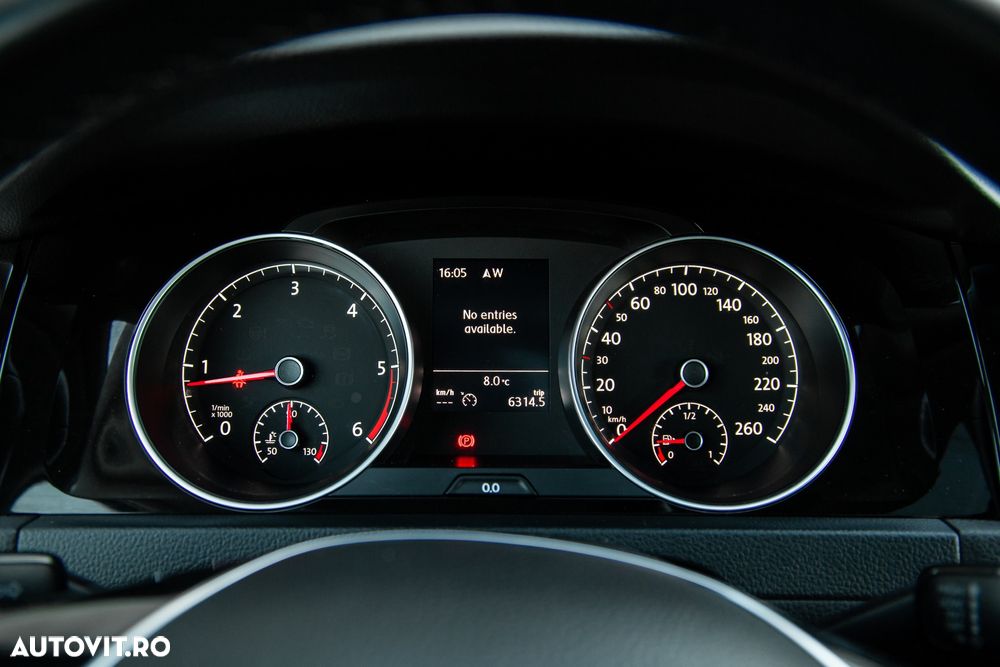 Volkswagen Golf - 14