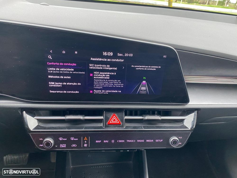 Kia Niro EV 64kWh Tech - 38