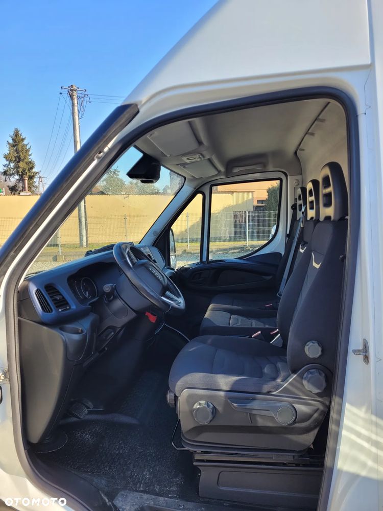 Iveco 35s18 - 19