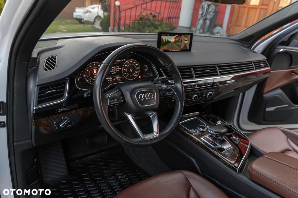 Audi Q7 - 30